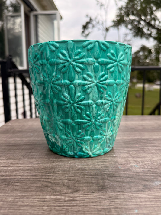 Flowerpot (pour) by Bee the Light Art Studio